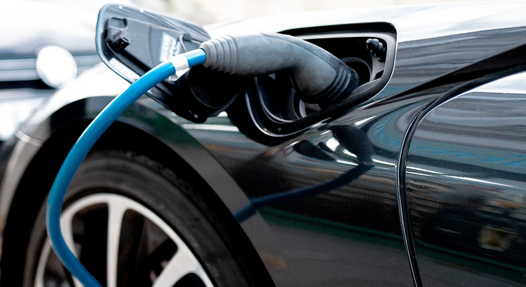 I servizi per le auto elettriche nel Noleggio a Lungo Termine